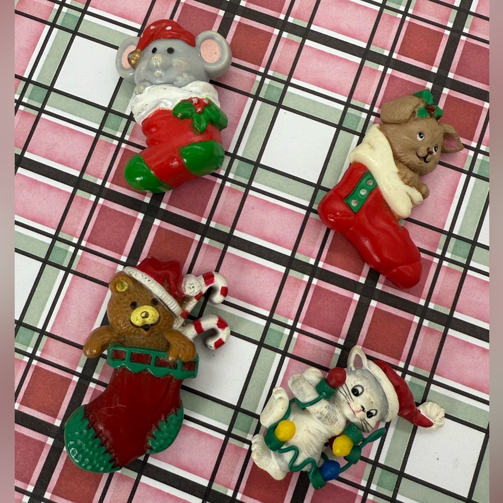 Set of 4 Adorable Retro Vintage Christmas Brooch Pins Animals Cat Teddy Gift Set